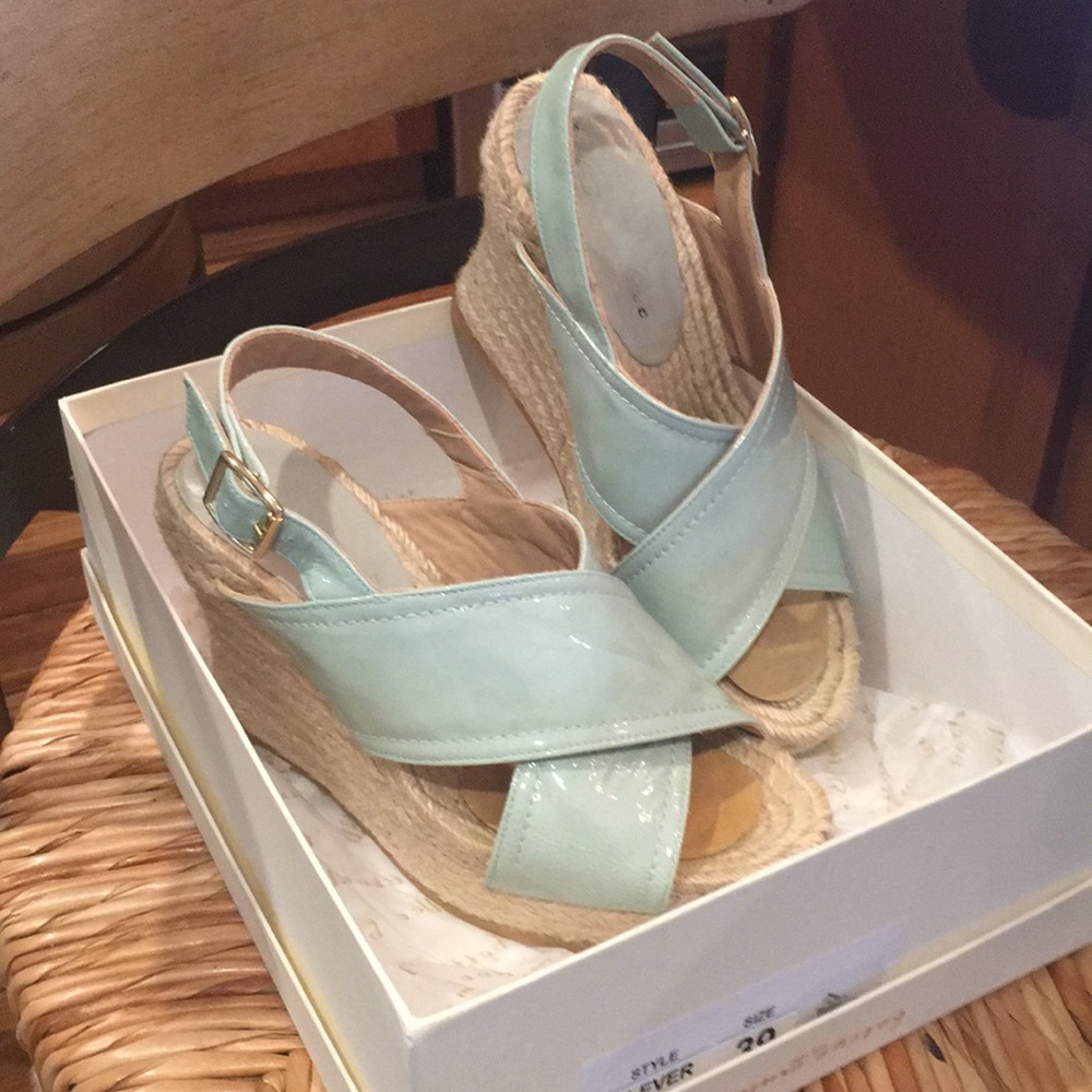 Bettye Muller espadrilles, size 39, mint color